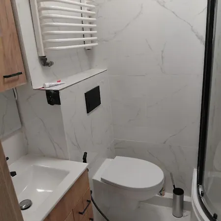 5 Separate In A Shared Near Skytower Close To Center 3* Βρότσλαβ
